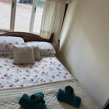 Beautiful 1-Bed House In Gloucestershire Westbury on Severn 외부 사진